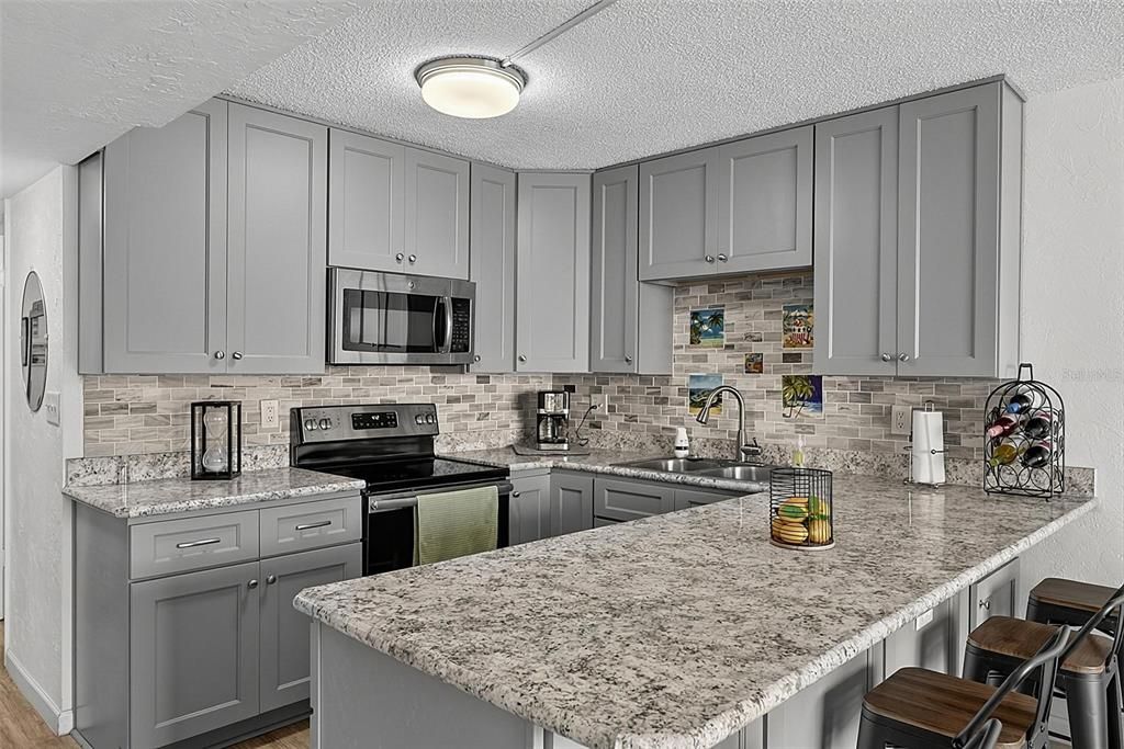 For Sale: $141,779 (1 beds, 1 baths, 590 Square Feet)