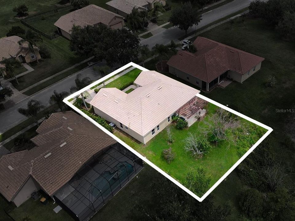 На продажу: $389,900 (3 спален, 2 ванн, 2053 Квадратных фут)