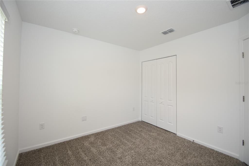 For Rent: $1,900 (3 beds, 2 baths, 1198 Square Feet)