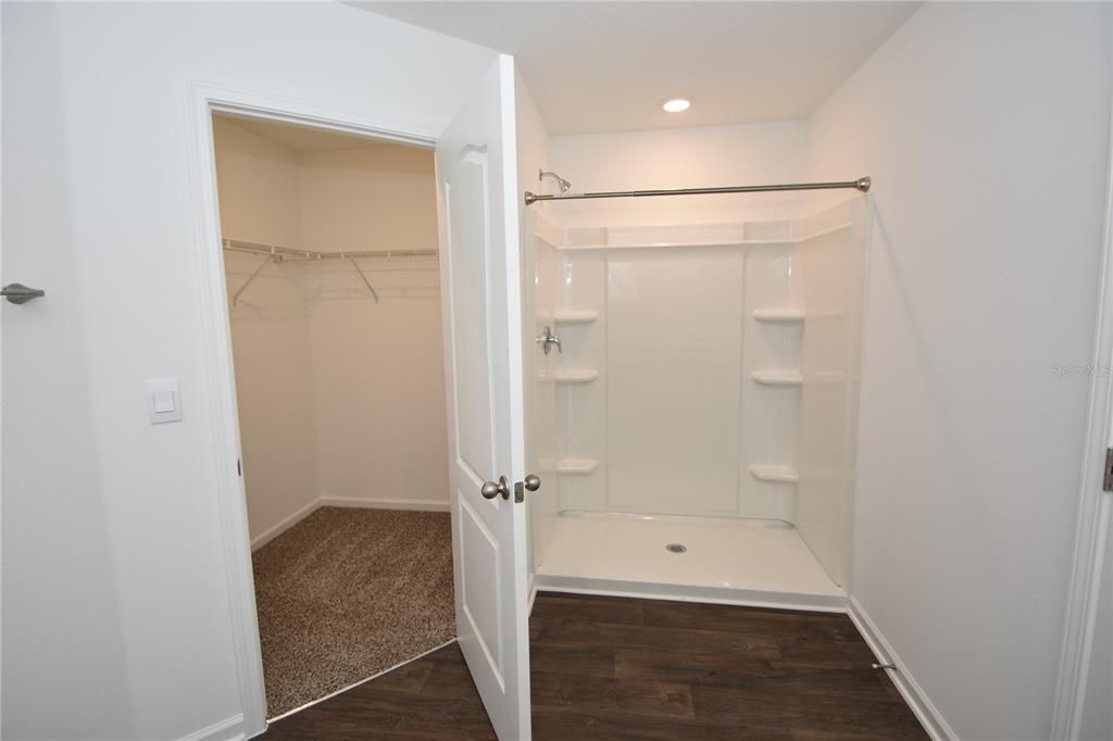 For Rent: $1,900 (3 beds, 2 baths, 1198 Square Feet)