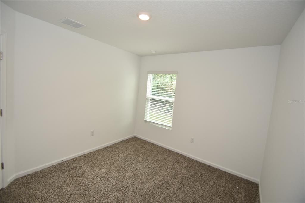 For Rent: $1,900 (3 beds, 2 baths, 1198 Square Feet)
