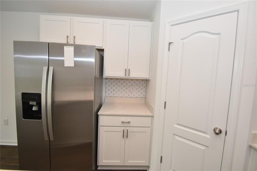 For Rent: $1,900 (3 beds, 2 baths, 1198 Square Feet)