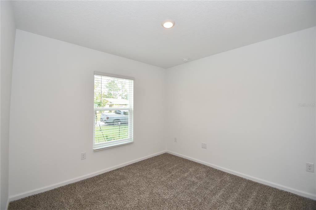 For Rent: $1,900 (3 beds, 2 baths, 1198 Square Feet)