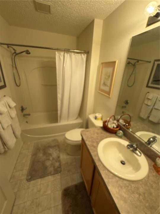 For Rent: $2,000 (2 beds, 2 baths, 1156 Square Feet)