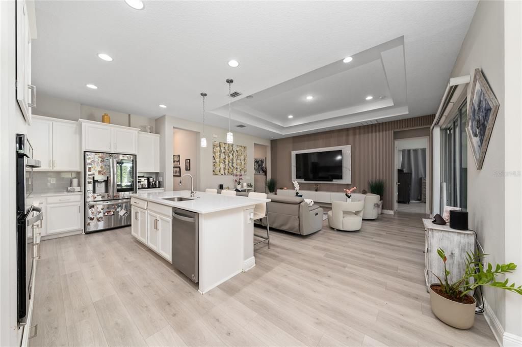 En Venta: $859,500 (5 camas, 3 baños, 3631 Pies cuadrados)