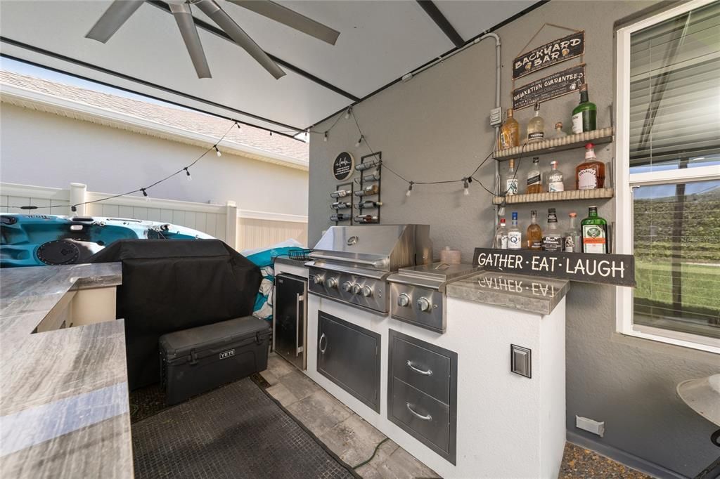En Venta: $859,500 (5 camas, 3 baños, 3631 Pies cuadrados)