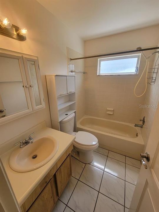 В аренду: $1,500 (2 спален, 2 ванн, 1043 Квадратных фут)