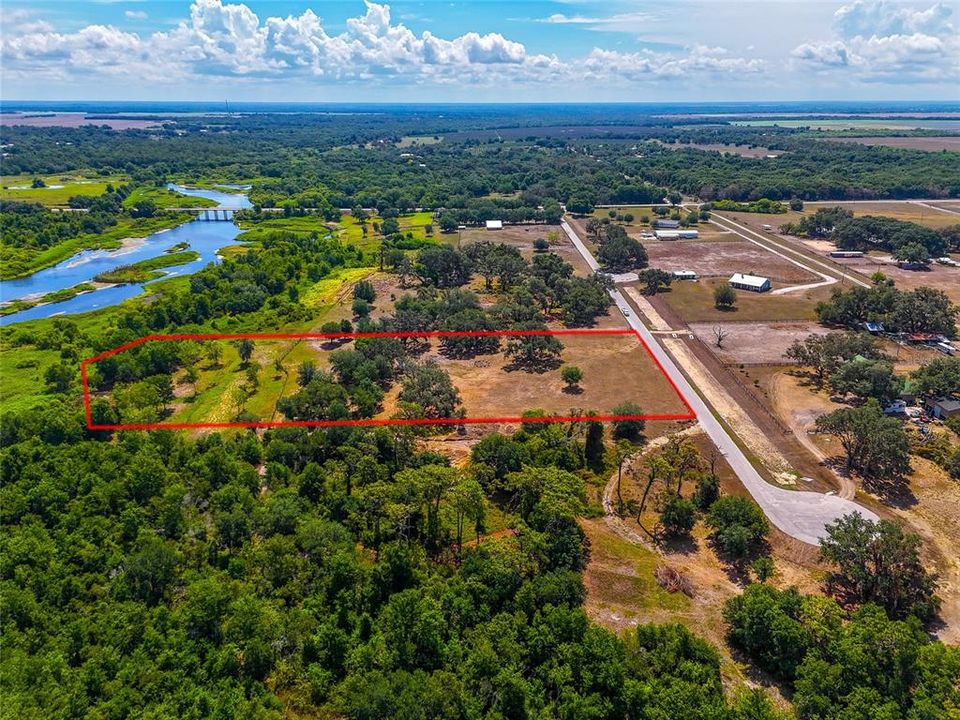 最近售出: $599,000 (5.46 acres)