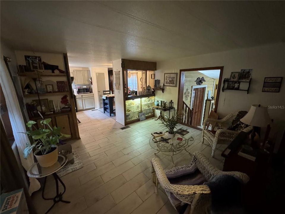 For Sale: $199,000 (3 beds, 2 baths, 1564 Square Feet)