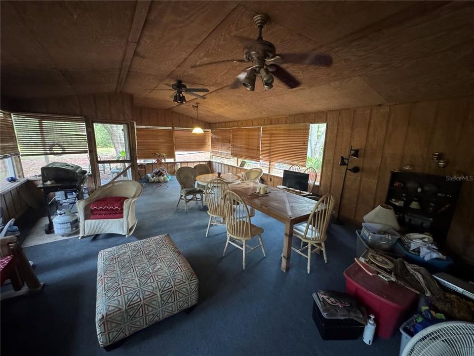 For Sale: $199,000 (3 beds, 2 baths, 1564 Square Feet)