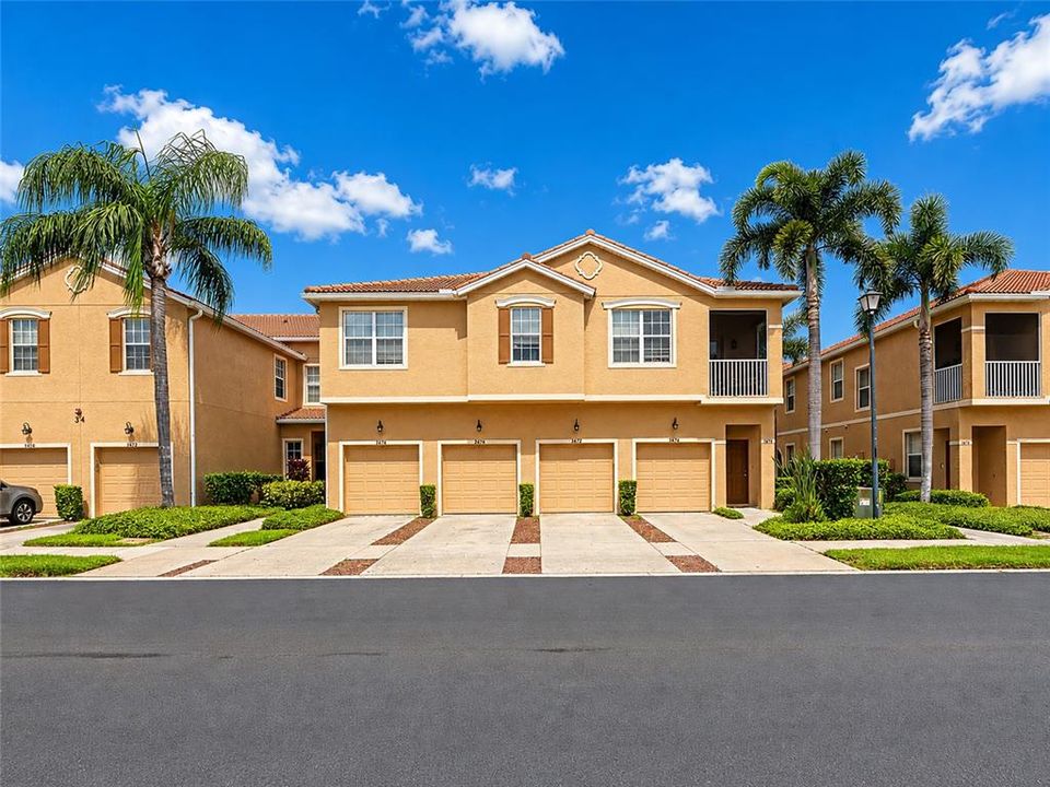 For Sale: $354,900 (3 beds, 2 baths, 1776 Square Feet)