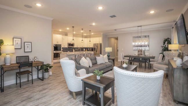 En Venta: $418,990 (4 camas, 3 baños, 2154 Pies cuadrados)