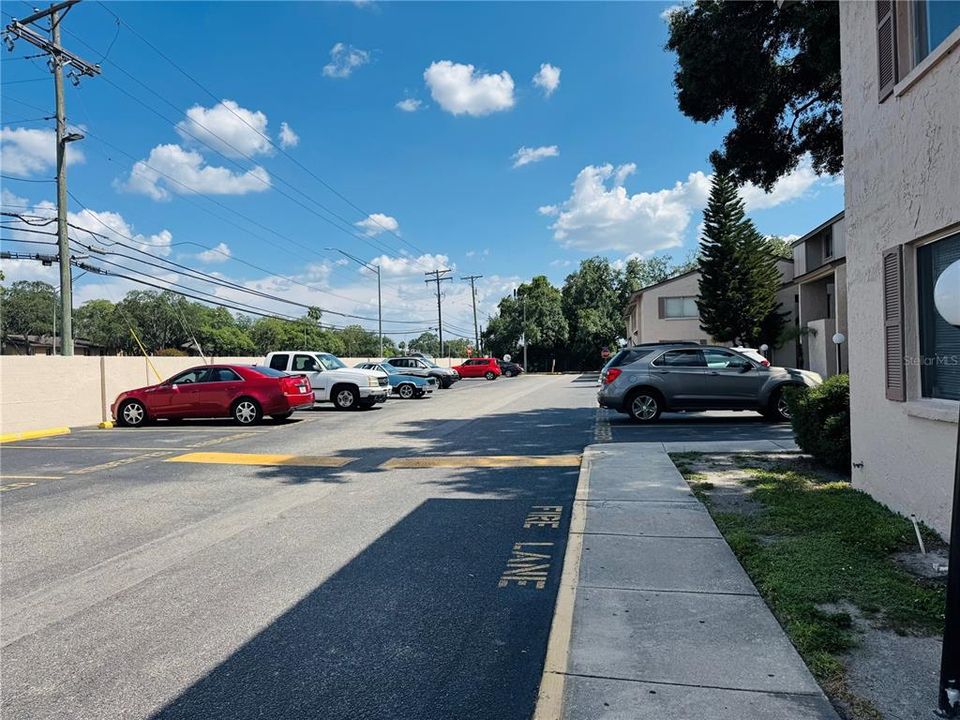 For Rent: $1,250 (1 beds, 1 baths, 707 Square Feet)