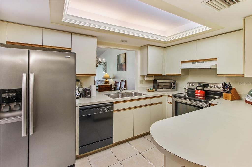 For Sale: $310,000 (2 beds, 2 baths, 1353 Square Feet)