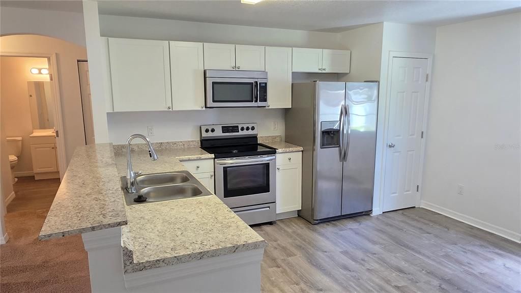 В аренду: $2,375 (3 спален, 2 ванн, 1342 Квадратных фут)