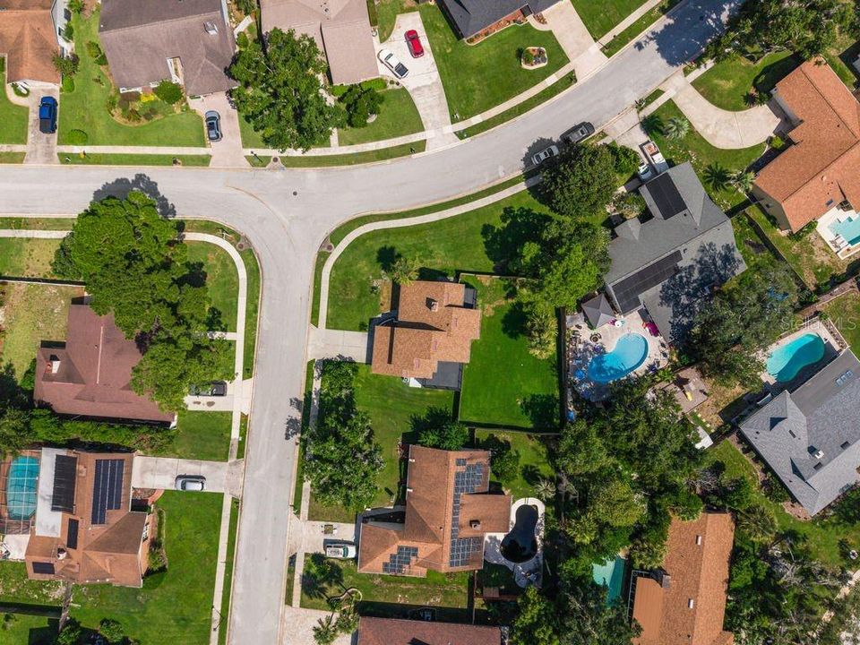 For Sale: $649,900 (4 beds, 2 baths, 2498 Square Feet)