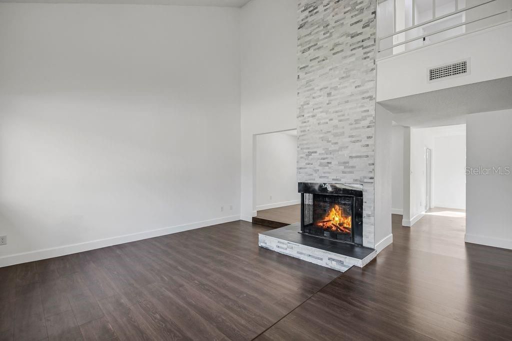 For Sale: $649,900 (4 beds, 2 baths, 2498 Square Feet)