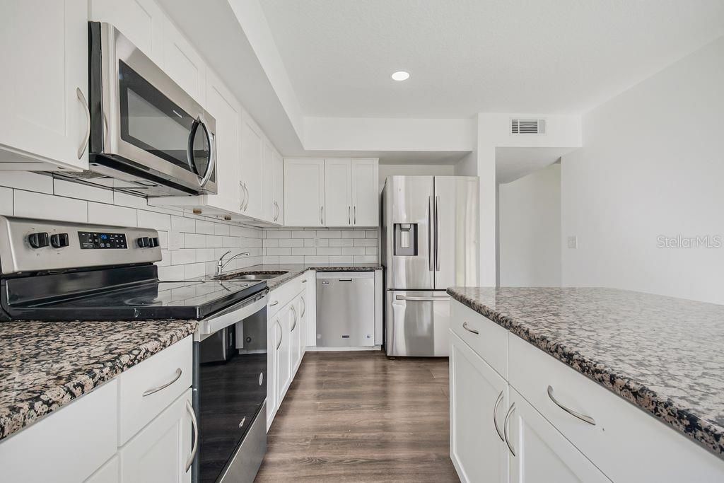 For Sale: $649,900 (4 beds, 2 baths, 2498 Square Feet)