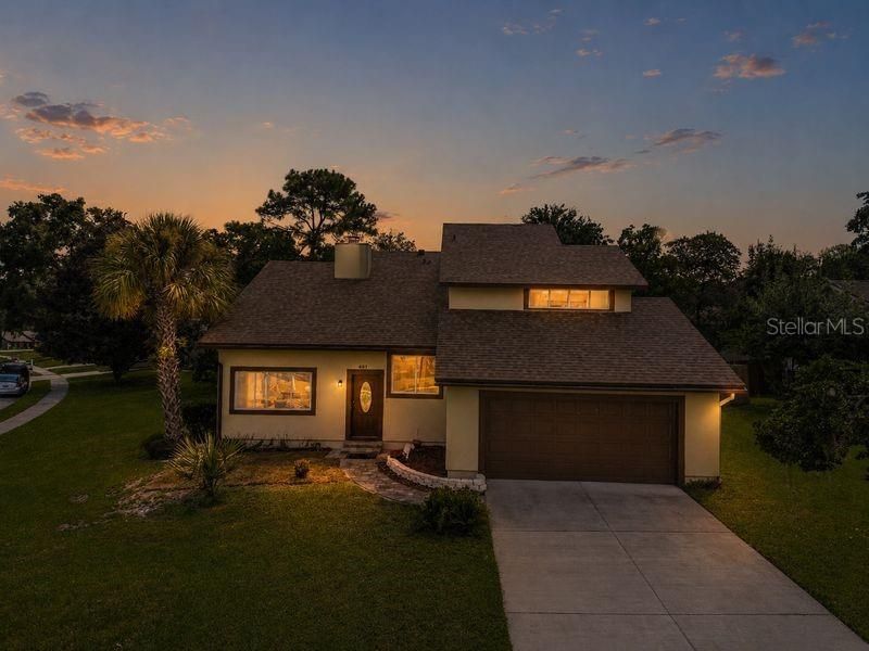 For Sale: $649,900 (4 beds, 2 baths, 2498 Square Feet)
