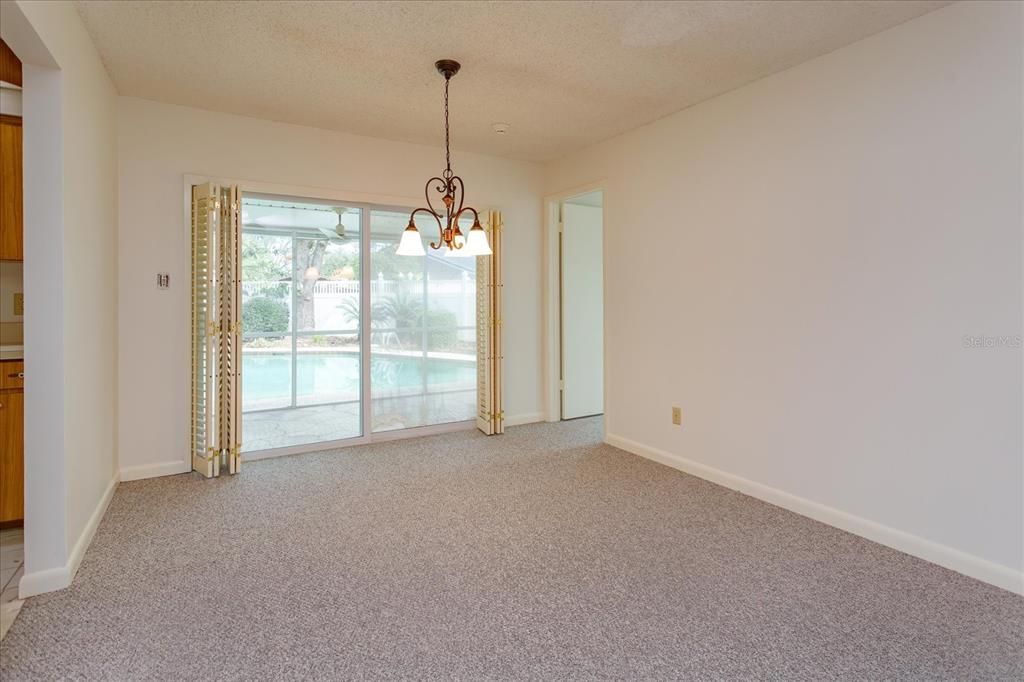 For Rent: $2,747 (4 beds, 2 baths, 1610 Square Feet)