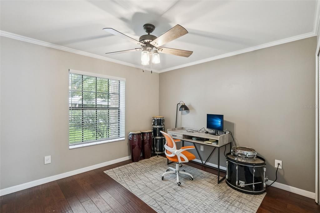 Activo con contrato: $449,000 (3 camas, 2 baños, 1684 Pies cuadrados)