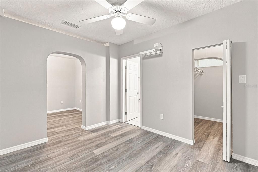For Sale: $360,000 (3 beds, 2 baths, 1742 Square Feet)