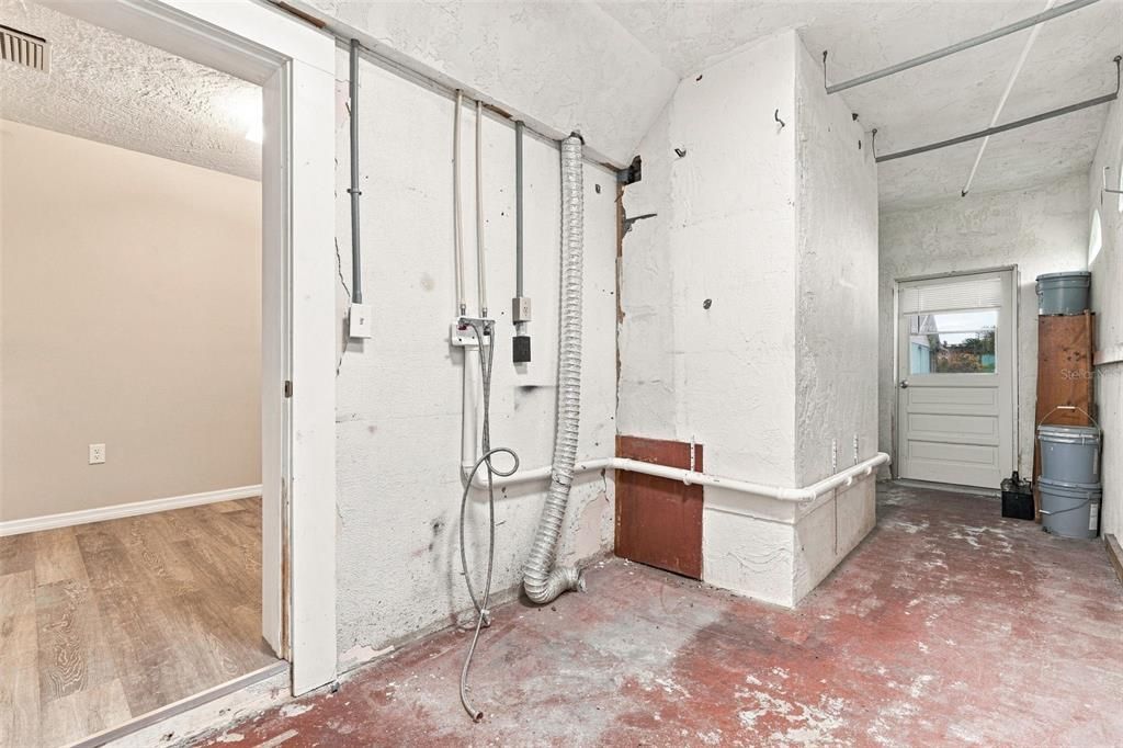 For Sale: $360,000 (3 beds, 2 baths, 1742 Square Feet)
