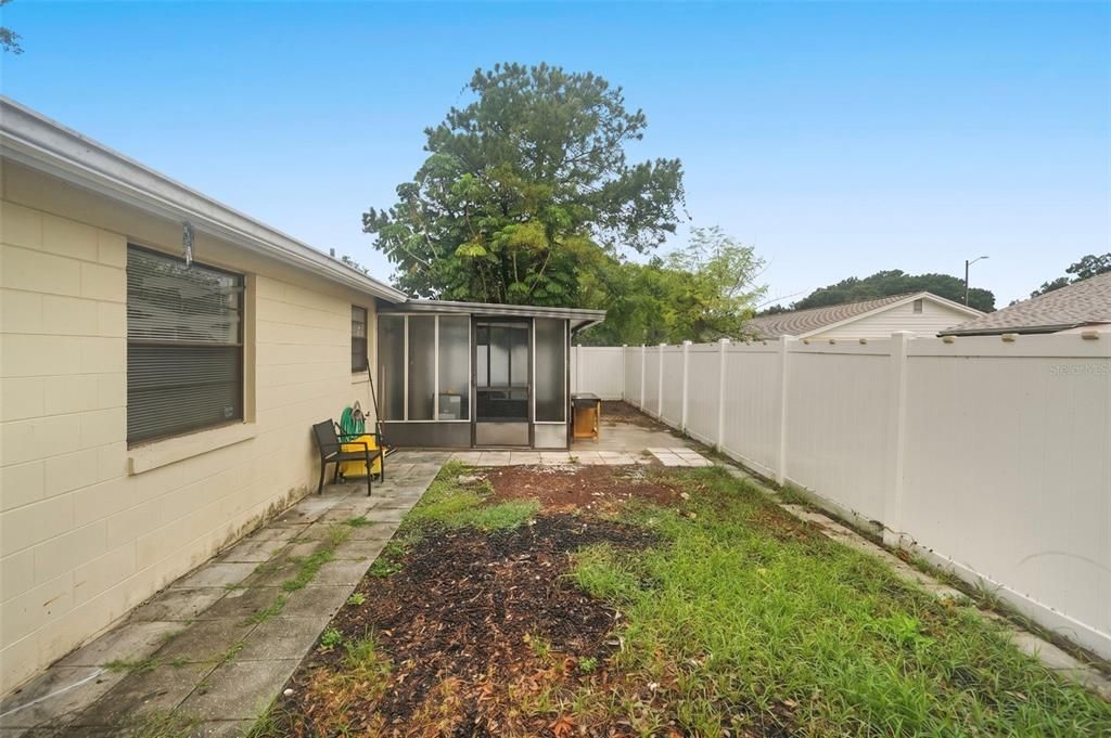 En Venta: $350,000 (3 camas, 2 baños, 961 Pies cuadrados)