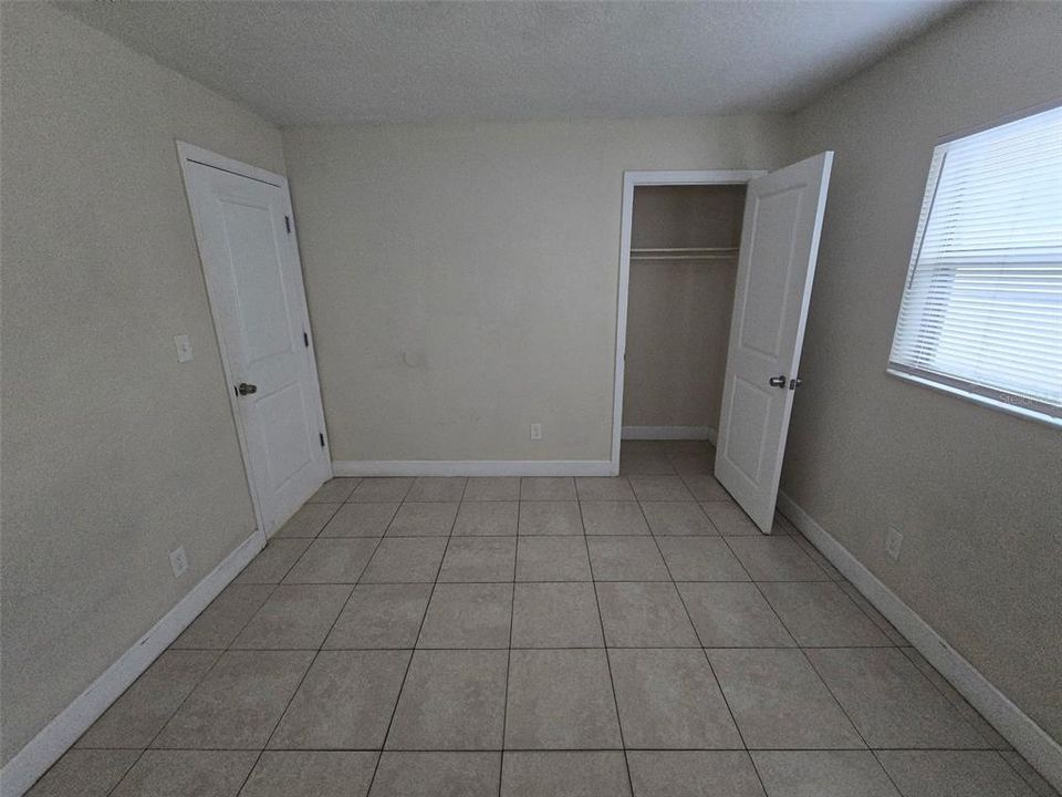 For Sale: $226,000 (3 beds, 1 baths, 984 Square Feet)
