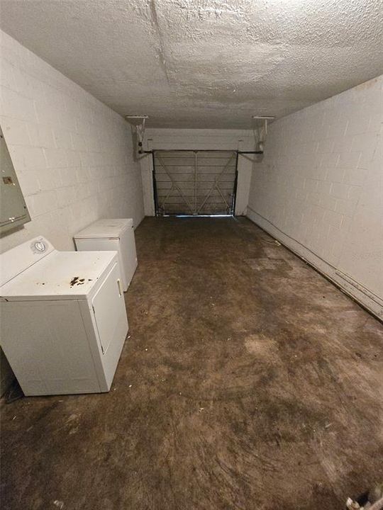 For Sale: $226,000 (3 beds, 1 baths, 984 Square Feet)