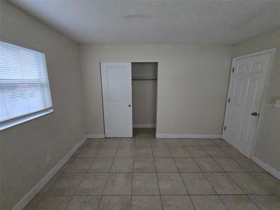 For Sale: $226,000 (3 beds, 1 baths, 984 Square Feet)