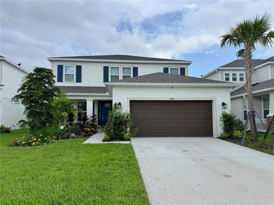 For Rent: $4,800 (4 beds, 3 baths, 2580 Square Feet)