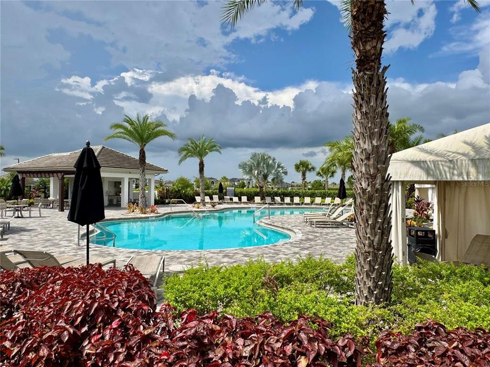 For Rent: $4,800 (4 beds, 3 baths, 2580 Square Feet)