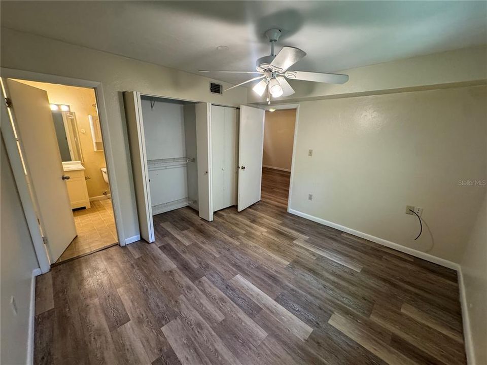 For Rent: $1,295 (2 beds, 2 baths, 874 Square Feet)