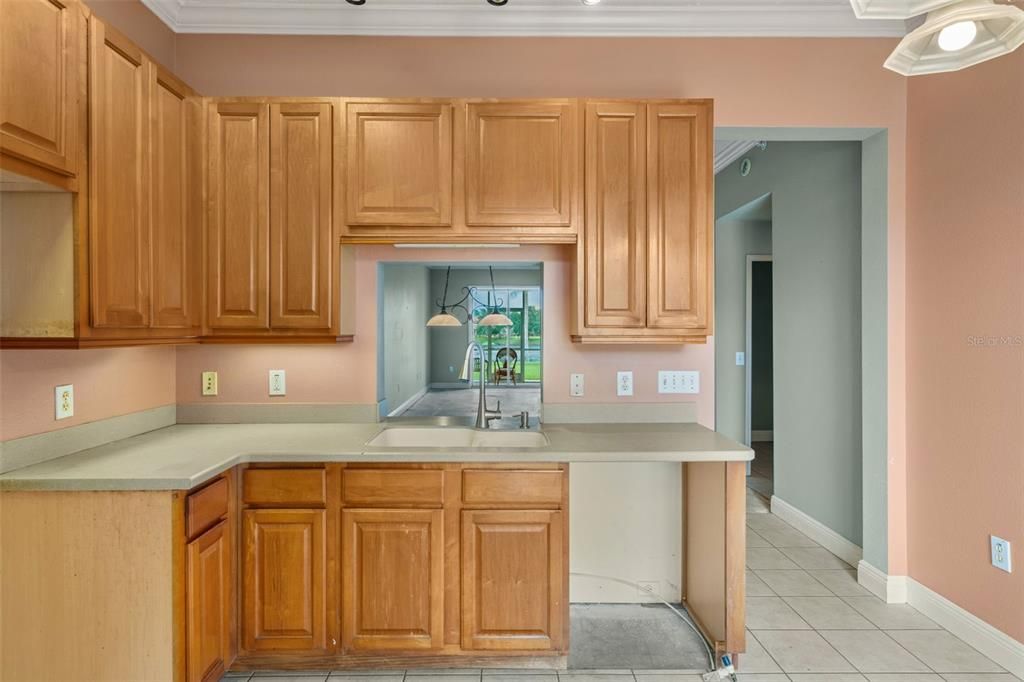 En Venta: $219,900 (2 camas, 2 baños, 1128 Pies cuadrados)