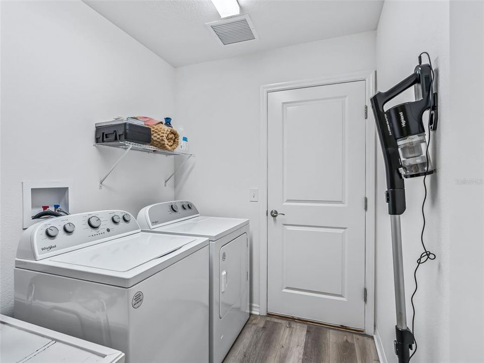 En Venta: $379,900 (3 camas, 2 baños, 1472 Pies cuadrados)