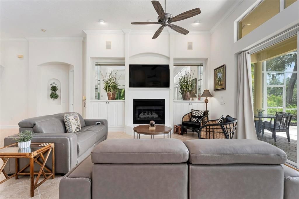 For Sale: $785,000 (3 beds, 2 baths, 2265 Square Feet)