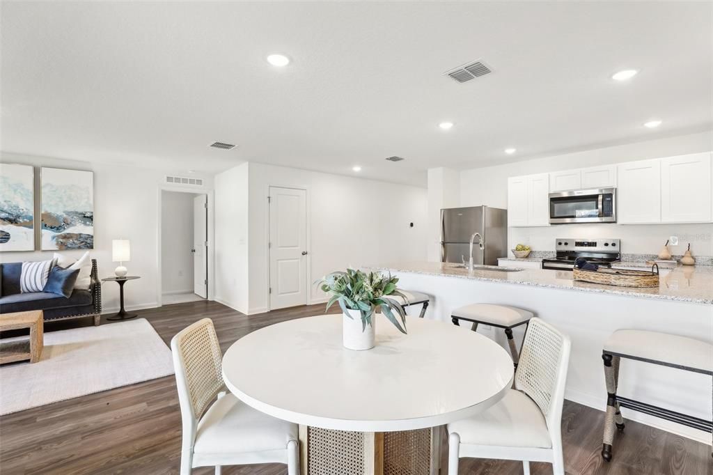 En Venta: $324,888 (3 camas, 2 baños, 1263 Pies cuadrados)