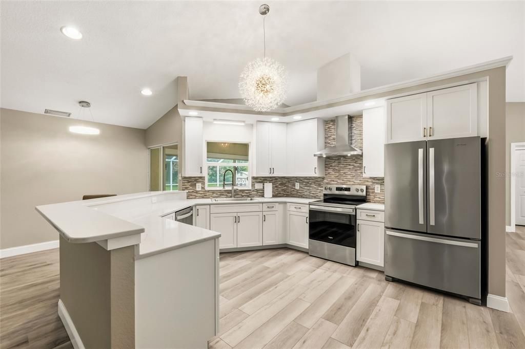 En Venta: $900,000 (3 camas, 2 baños, 2041 Pies cuadrados)