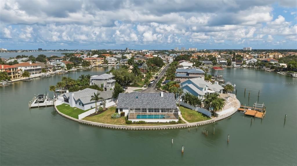 En Venta: $2,650,000 (4 camas, 3 baños, 3498 Pies cuadrados)
