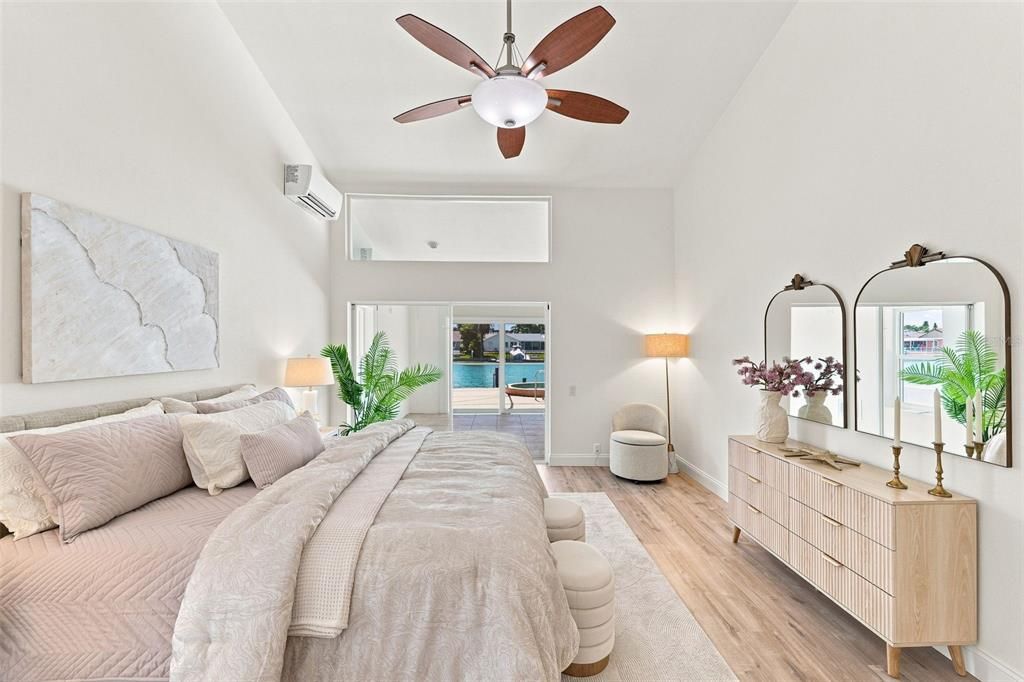 En Venta: $2,650,000 (4 camas, 3 baños, 3498 Pies cuadrados)