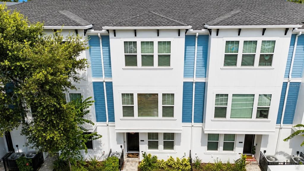 En Venta: $499,000 (3 camas, 3 baños, 2036 Pies cuadrados)