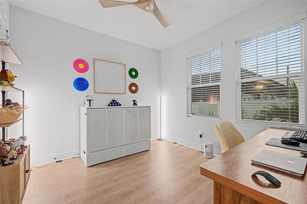 En Venta: $499,000 (3 camas, 3 baños, 2036 Pies cuadrados)