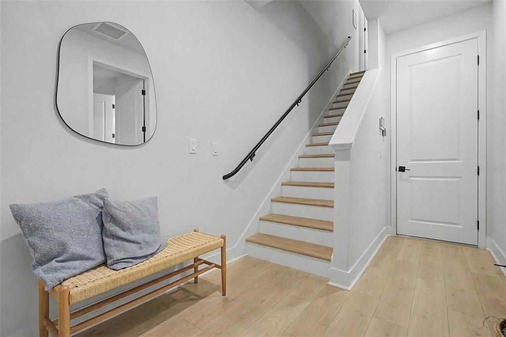 En Venta: $499,000 (3 camas, 3 baños, 2036 Pies cuadrados)