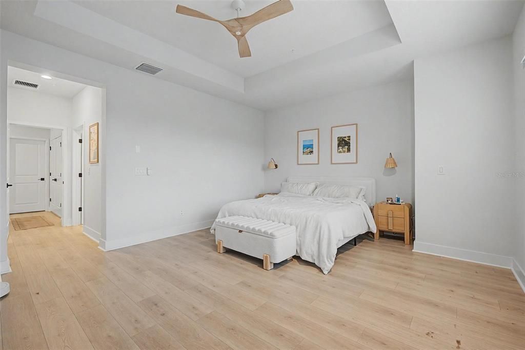 En Venta: $499,000 (3 camas, 3 baños, 2036 Pies cuadrados)