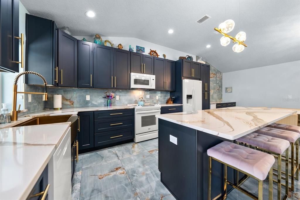 For Sale: $599,000 (3 beds, 2 baths, 1640 Square Feet)