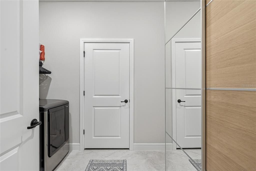 For Sale: $469,900 (3 beds, 2 baths, 2184 Square Feet)