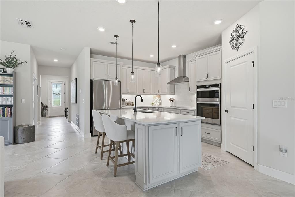 For Sale: $469,900 (3 beds, 2 baths, 2184 Square Feet)