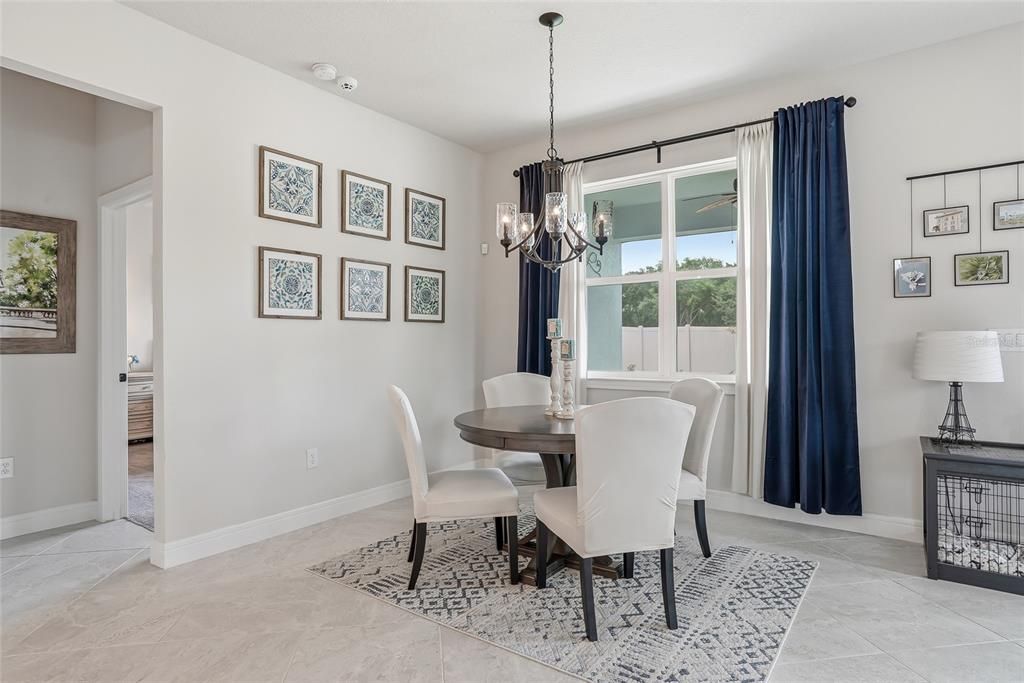 For Sale: $469,900 (3 beds, 2 baths, 2184 Square Feet)
