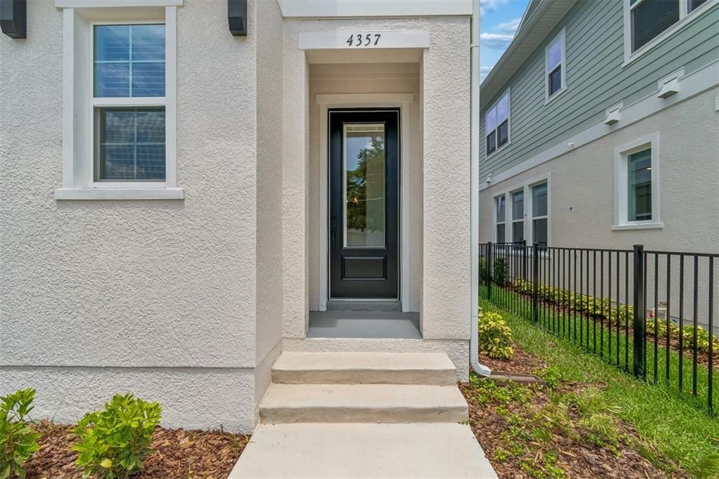 For Rent: $3,800 (3 beds, 2 baths, 1932 Square Feet)